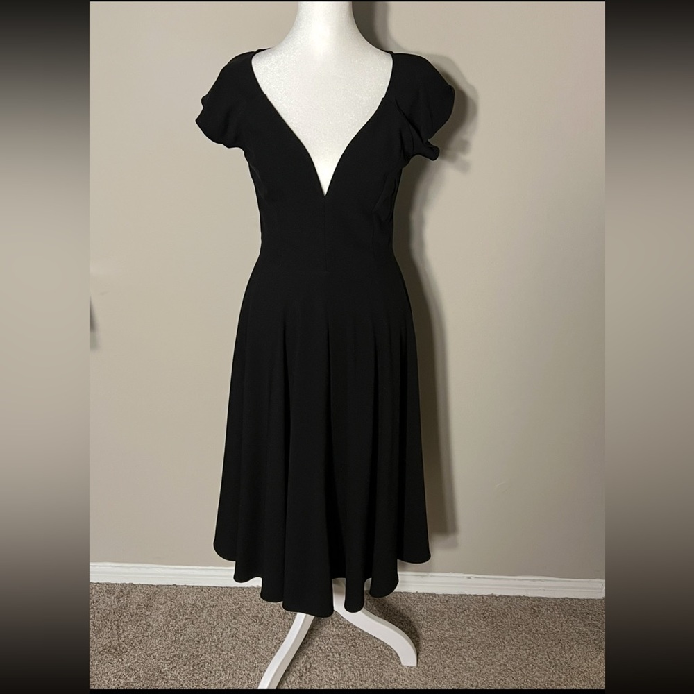 Lulu’s Elegant Black V-Neck Dress